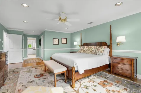 1102 Fairway Green Mamaroneck NY 10543