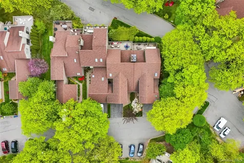 1102 Fairway Green Mamaroneck NY 10543