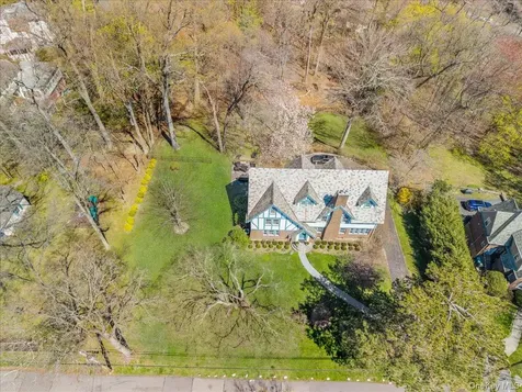 107 Crawford Terrace New Rochelle NY 10804