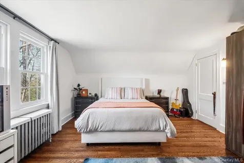 107 Crawford Terrace New Rochelle NY 10804