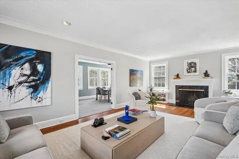107 Crawford Terrace New Rochelle NY 10804