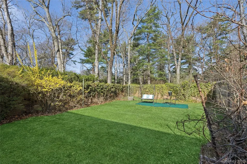 208 Wheatley Road Old Westbury NY 11568