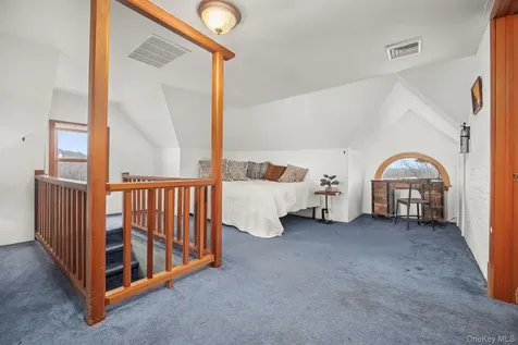 4174 Route 9w Saugerties NY 12477