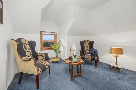 4174 Route 9w Saugerties NY 12477