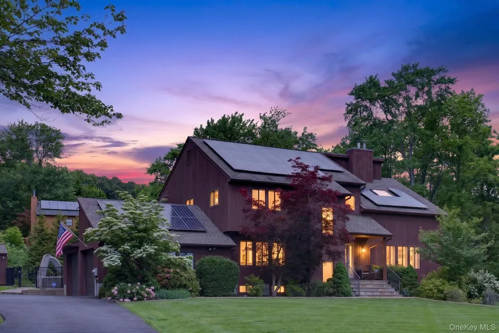 19 Apple Hill Drive Cortlandt Manor NY 10567