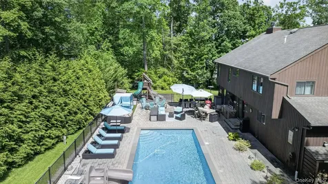 19 Apple Hill Drive Cortlandt Manor NY 10567