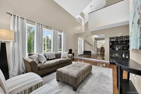 19 Apple Hill Drive Cortlandt Manor NY 10567
