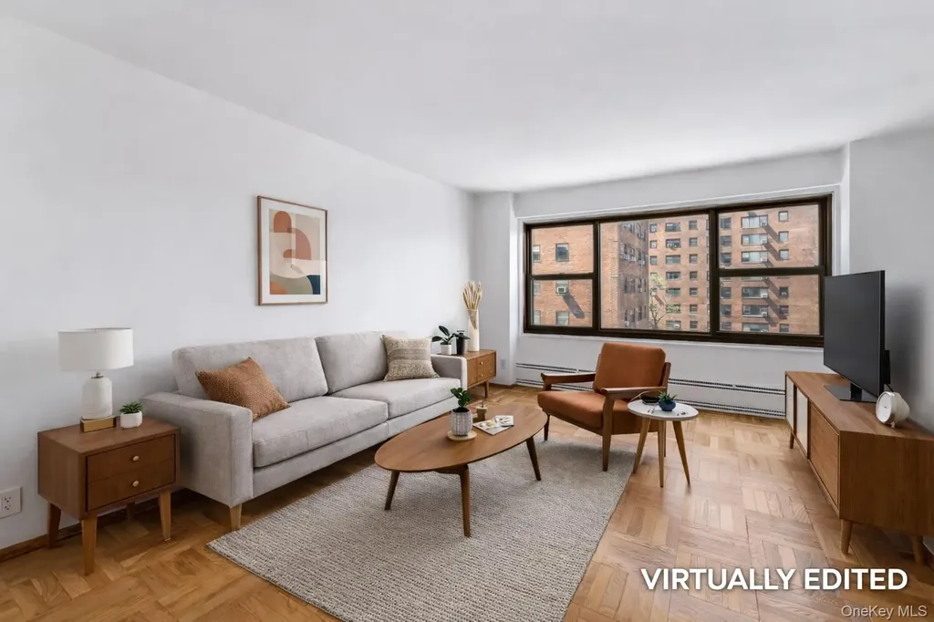 21-80 33rd Road Astoria NY 11106