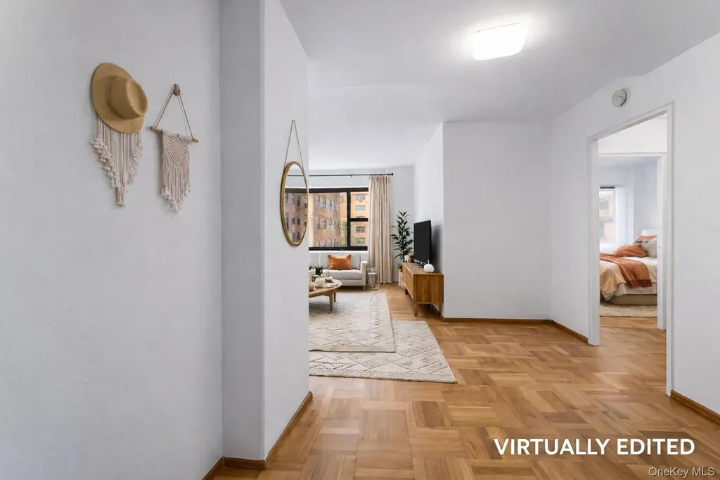 21-80 33rd Road Astoria NY 11106