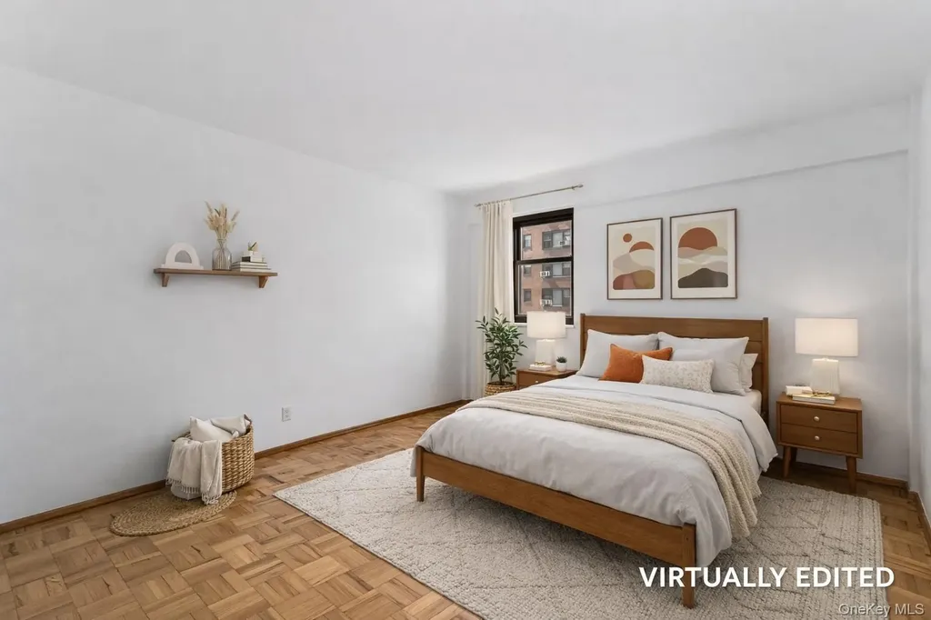 21-80 33rd Road Astoria NY 11106