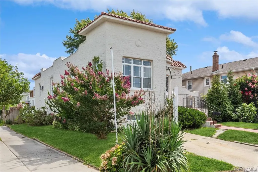 720 Franklin Boulevard Long Beach NY 11561