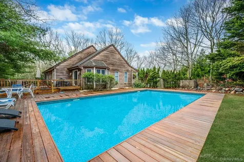 128 Springy Banks Road East Hampton NY 11937