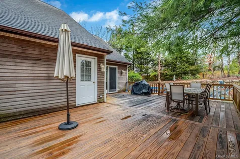 128 Springy Banks Road East Hampton NY 11937