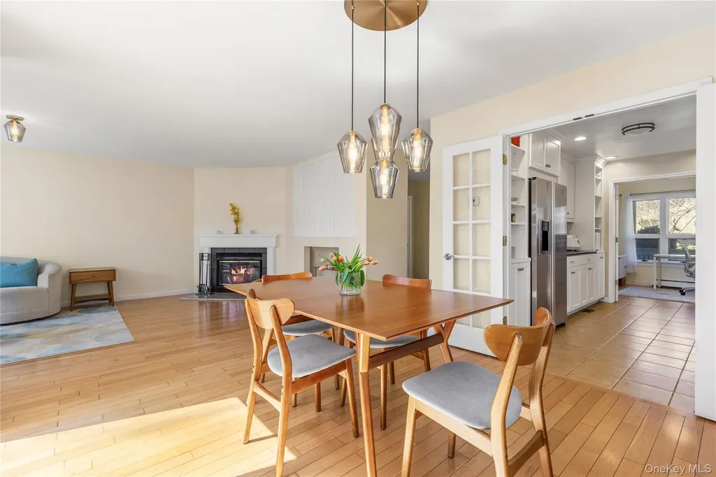 21 Tulip Tree Lane Mamaroneck NY 10543