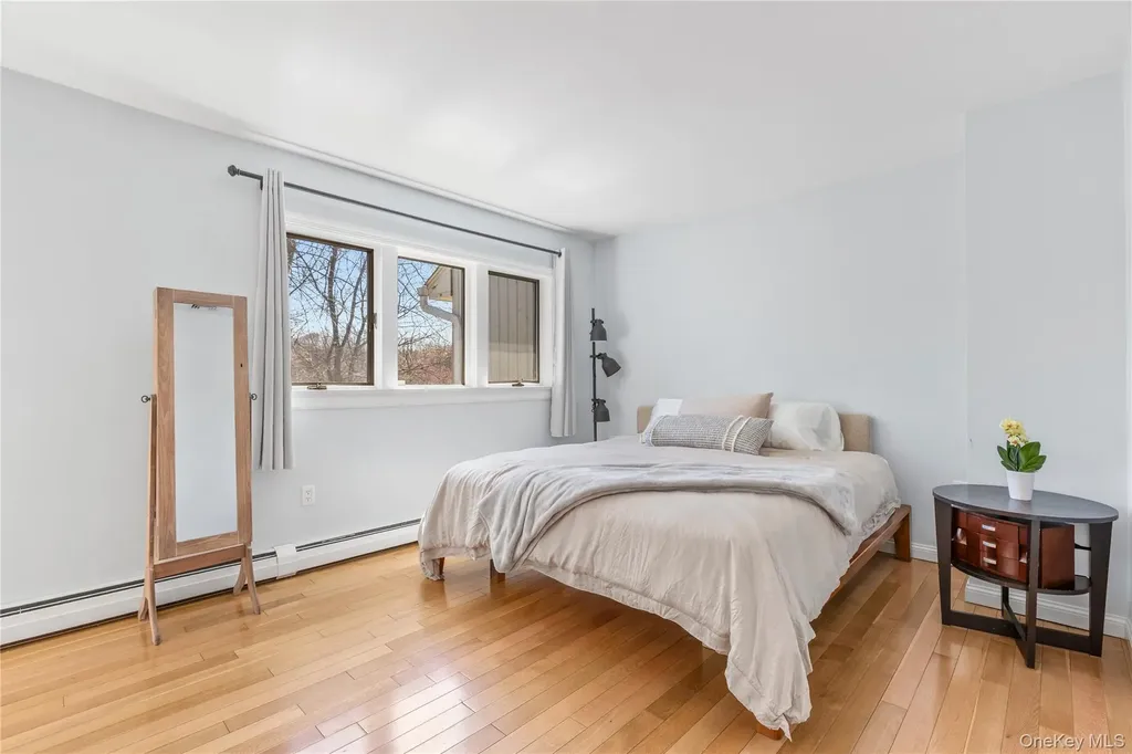 21 Tulip Tree Lane Mamaroneck NY 10543