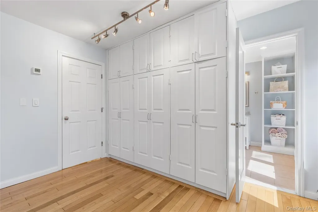 21 Tulip Tree Lane Mamaroneck NY 10543
