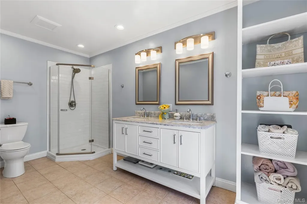 21 Tulip Tree Lane Mamaroneck NY 10543