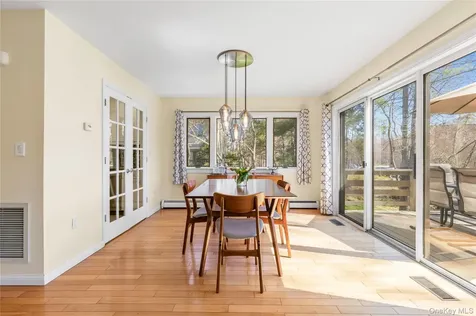 21 Tulip Tree Lane Mamaroneck NY 10543