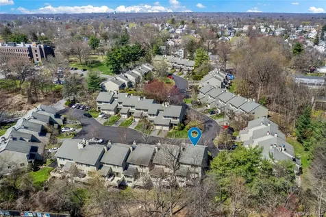 21 Tulip Tree Lane Mamaroneck NY 10543