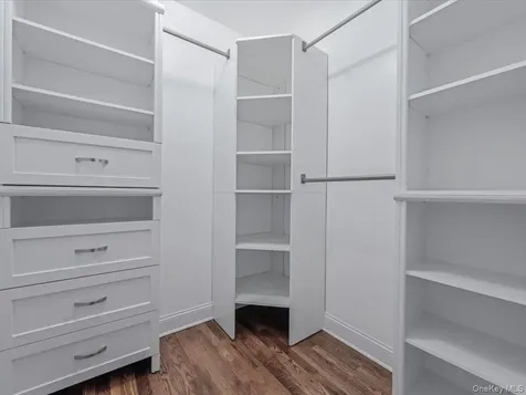 16 Kenilworth Road Mineola NY 11501