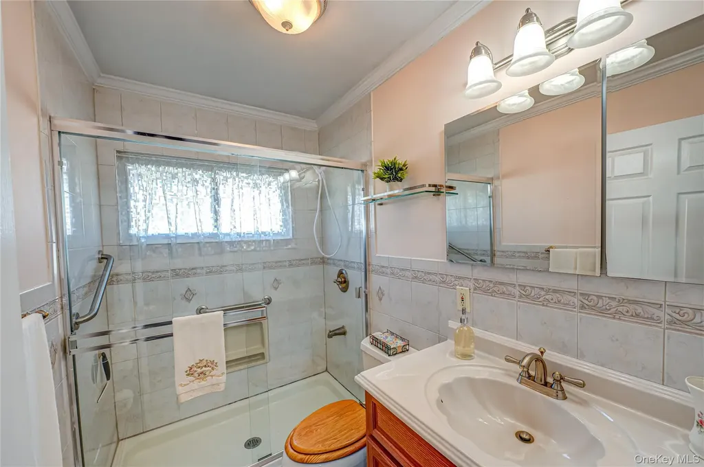 471 Division Avenue Hicksville NY 11801