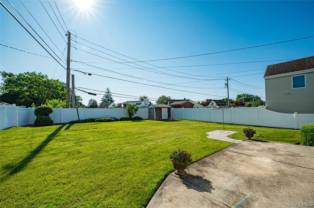 471 Division Avenue Hicksville NY 11801