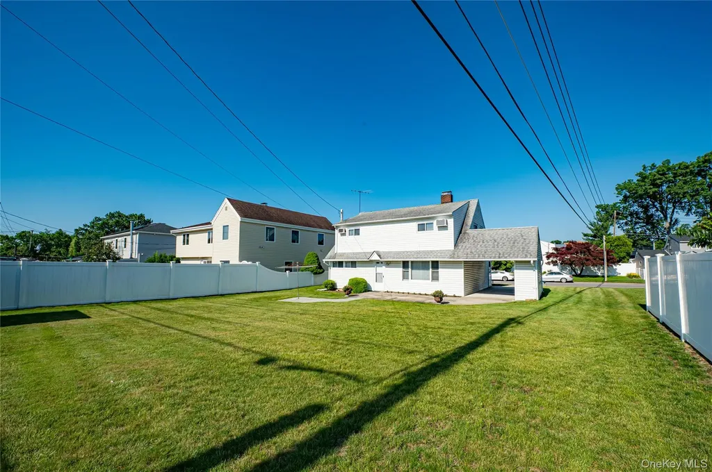 471 Division Avenue Hicksville NY 11801