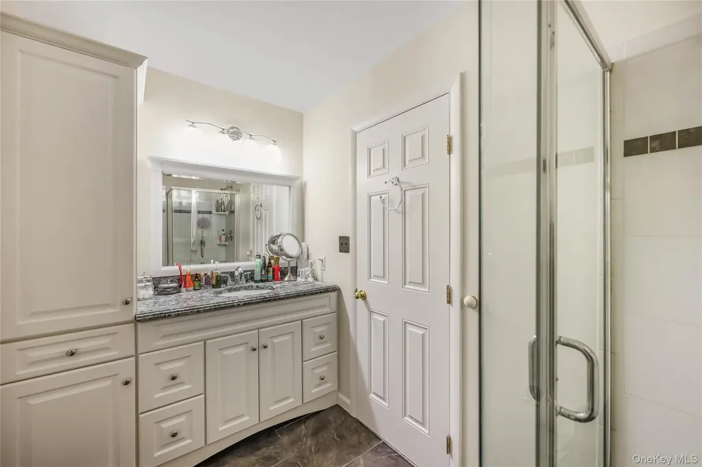 82 Cottonwood Court Wantagh NY 11793