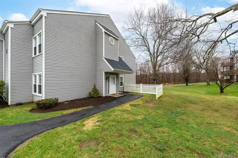 308 Misty Hills Lane Carmel NY 10512
