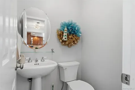 19 Peachtree Drive Cortlandt Manor NY 10567