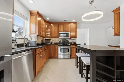 19 Peachtree Drive Cortlandt Manor NY 10567