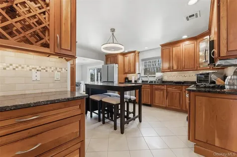 19 Peachtree Drive Cortlandt Manor NY 10567