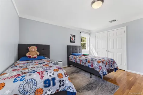 19 Peachtree Drive Cortlandt Manor NY 10567
