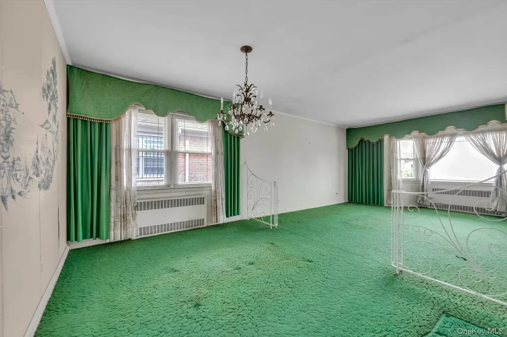 160-16 25th Drive Flushing NY 11358
