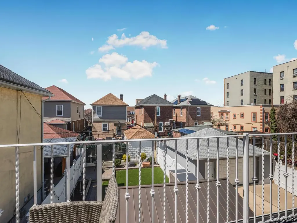 4327 Byron Avenue Bronx NY 10466
