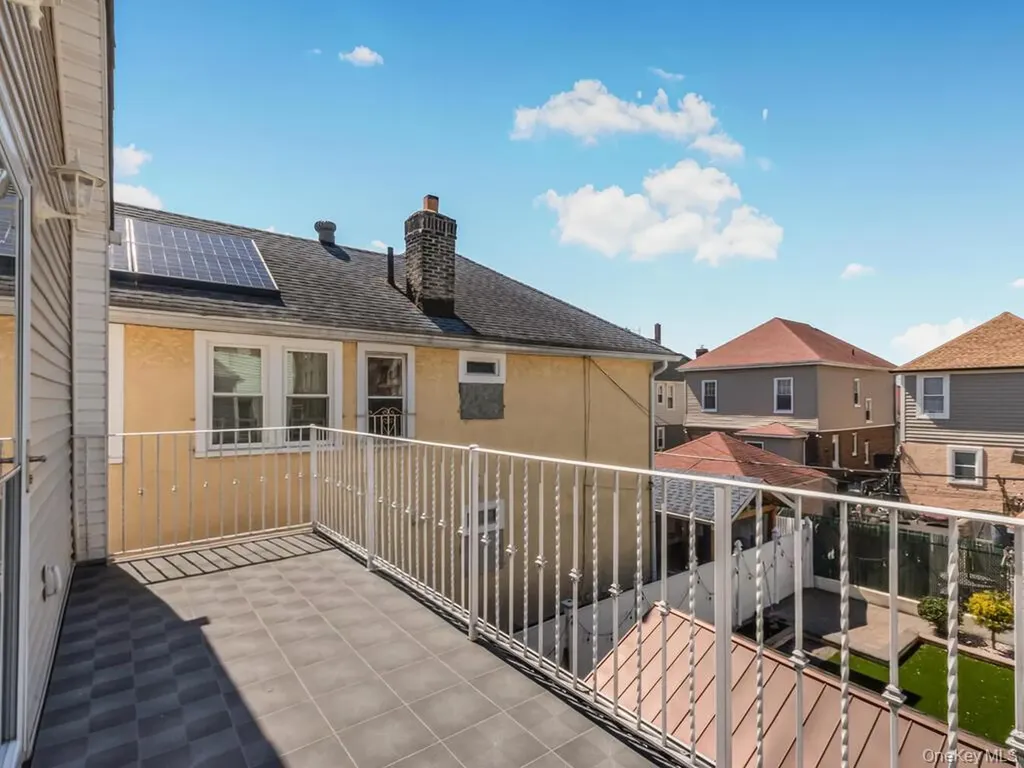 4327 Byron Avenue Bronx NY 10466