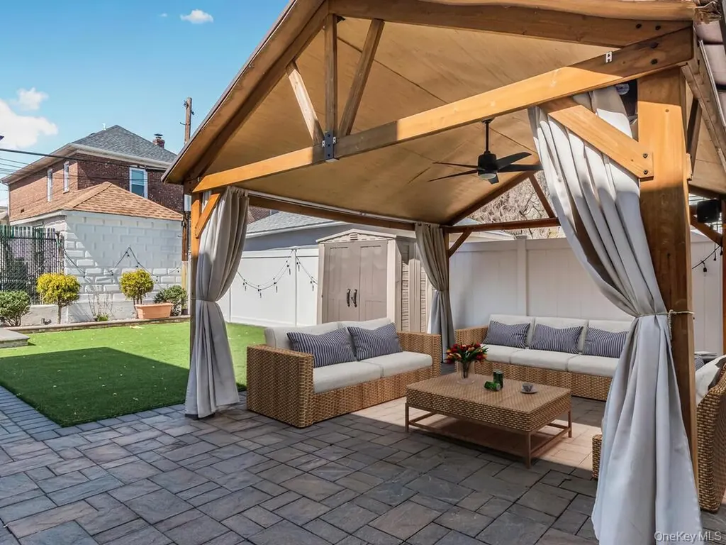4327 Byron Avenue Bronx NY 10466