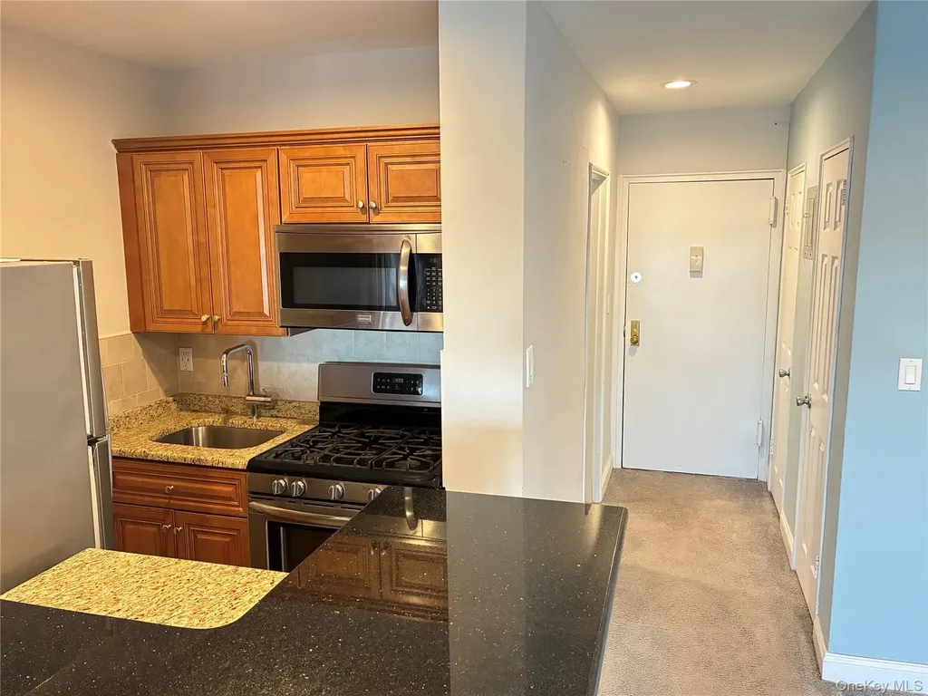 1 E Broadway Long Beach NY 11561