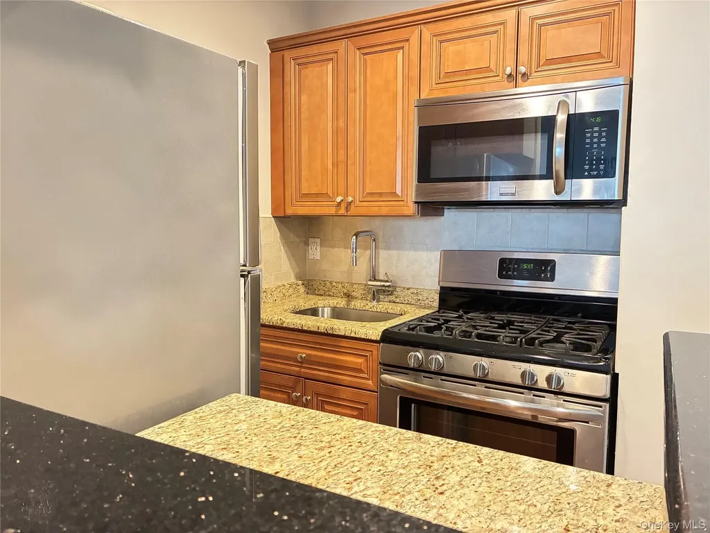1 E Broadway Long Beach NY 11561