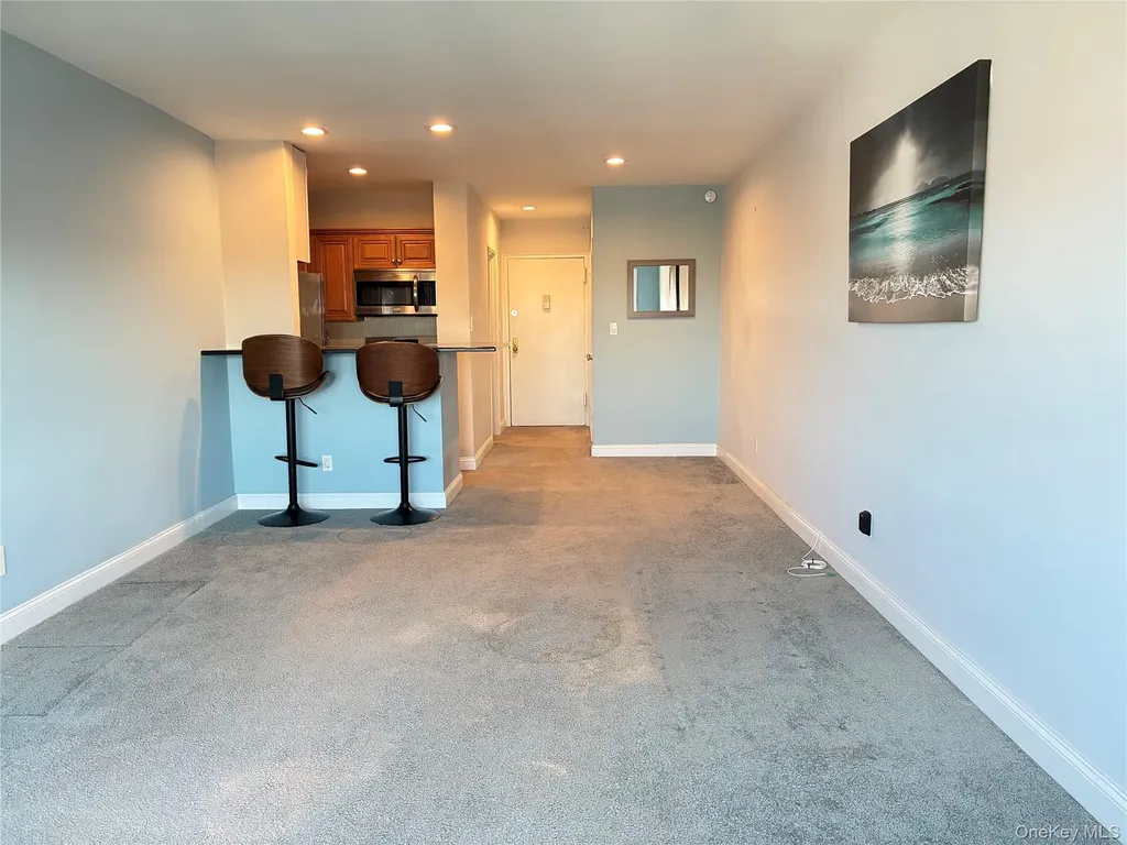 1 E Broadway Long Beach NY 11561