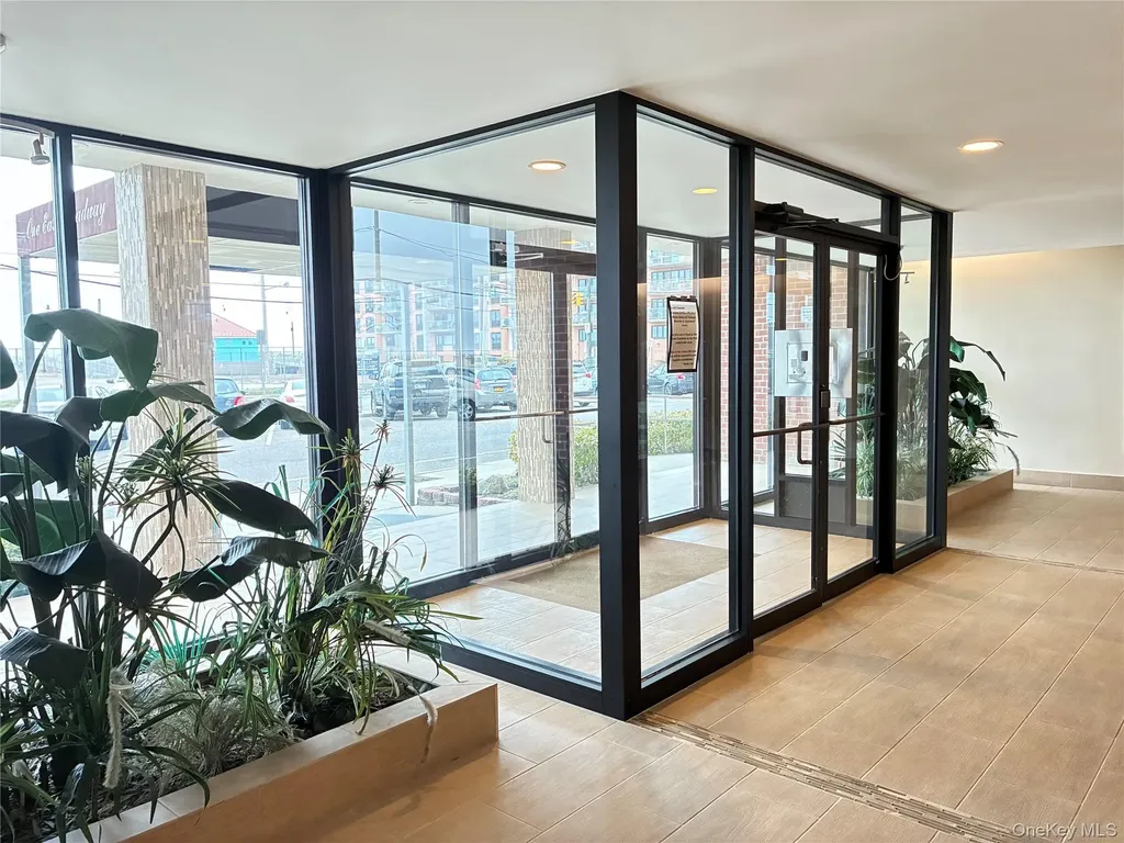 1 E Broadway Long Beach NY 11561