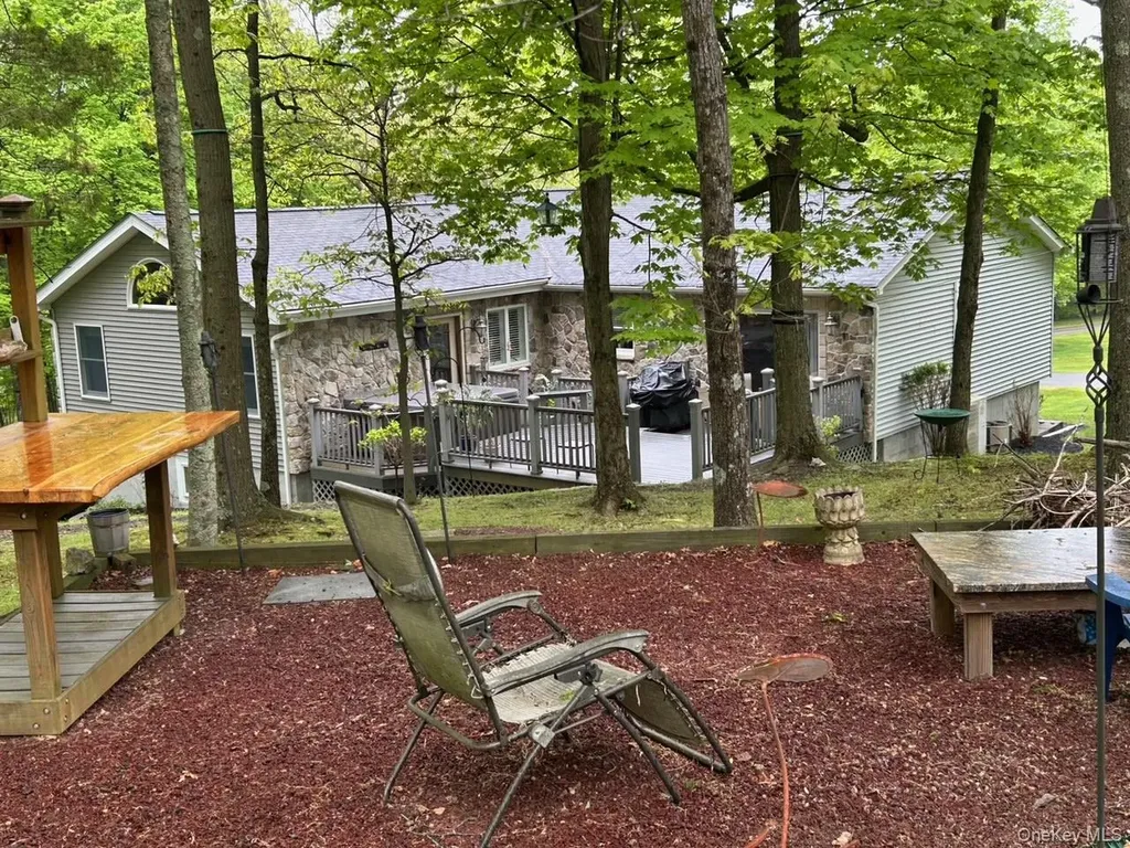 25 Cocoa Lane Newburgh NY 12550