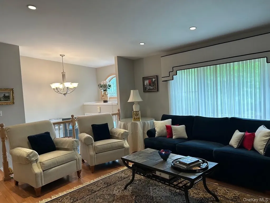25 Cocoa Lane Newburgh NY 12550