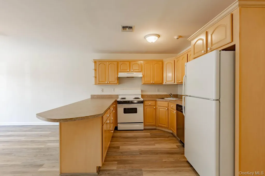 101 Flurry Lane West Babylon NY 11704