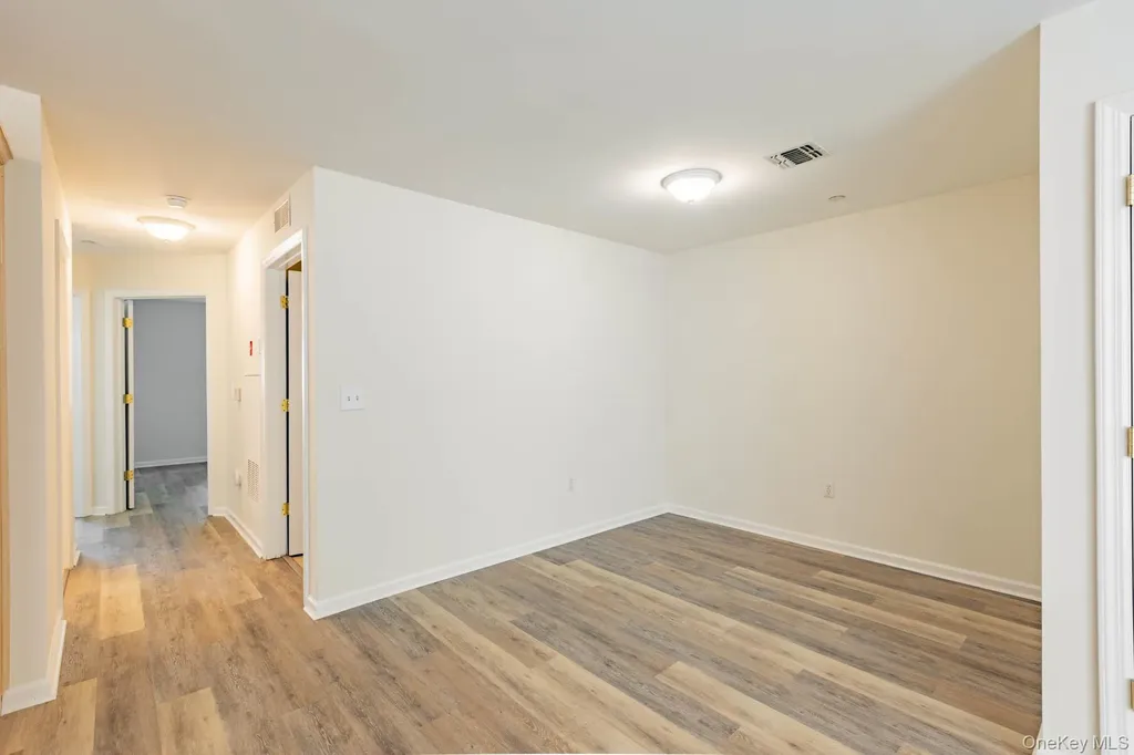 101 Flurry Lane West Babylon NY 11704