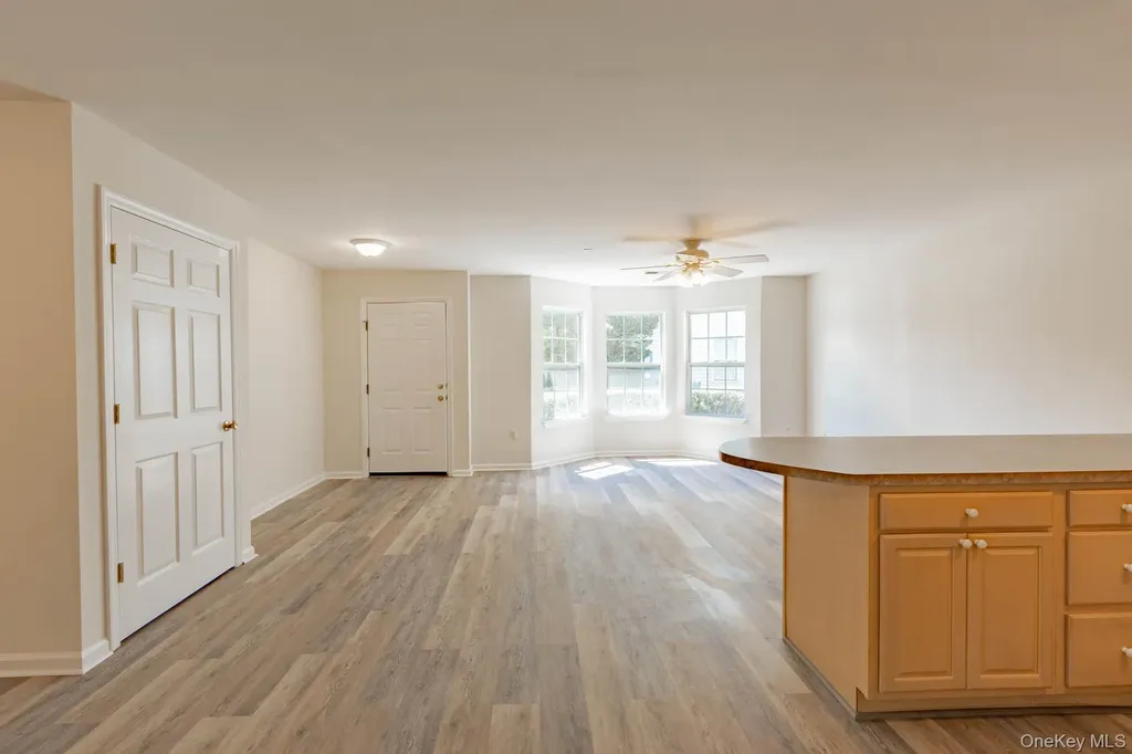 101 Flurry Lane West Babylon NY 11704