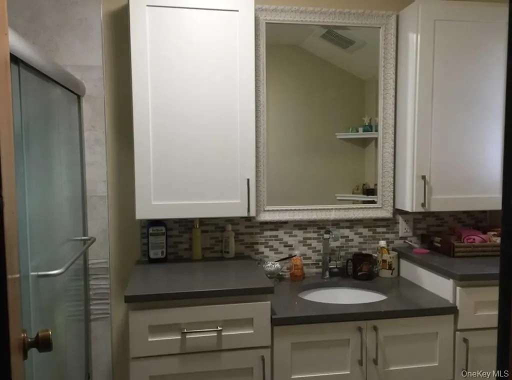 406 Plainview Road Hicksville NY 11801