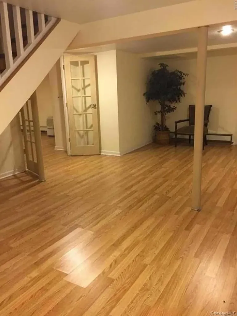 406 Plainview Road Hicksville NY 11801