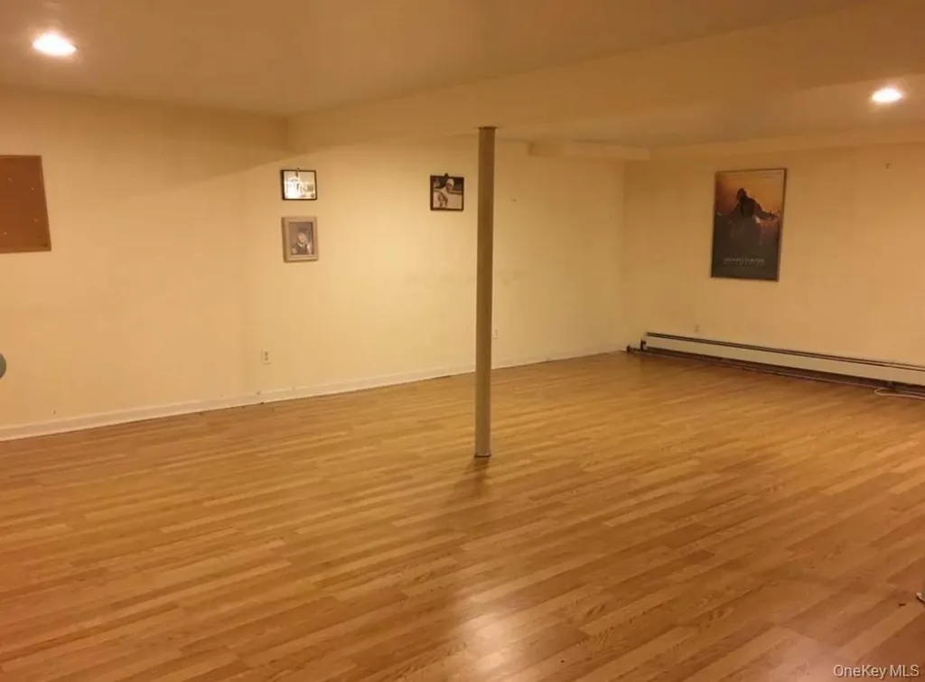 406 Plainview Road Hicksville NY 11801