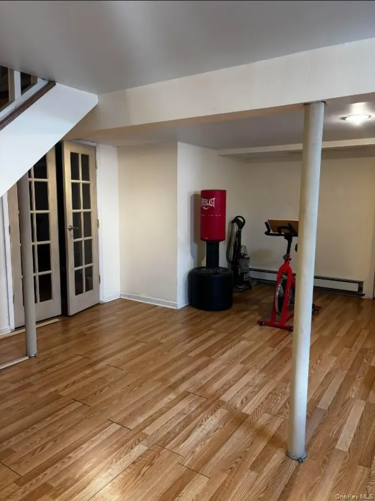 406 Plainview Road Hicksville NY 11801